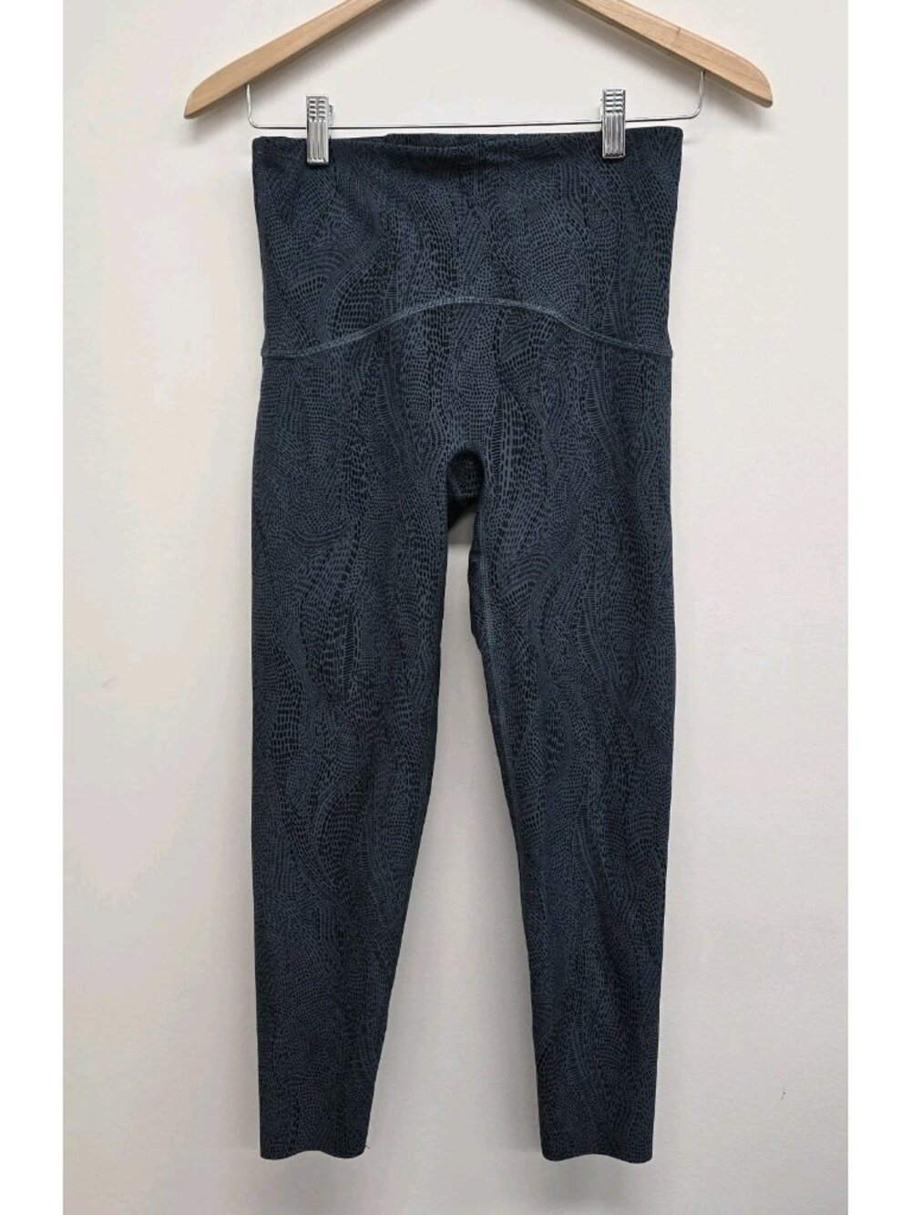 Spanx Booty Boost 7/8 Length Ankle Compression Leggings Womens Sz M Activewear